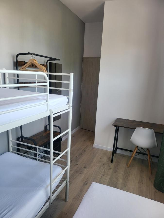 Rooms4Rest Wiertnicza - Private Rooms For Tourists - Atr Consulting Sp, Z O,O, Varşova Dış mekan fotoğraf
