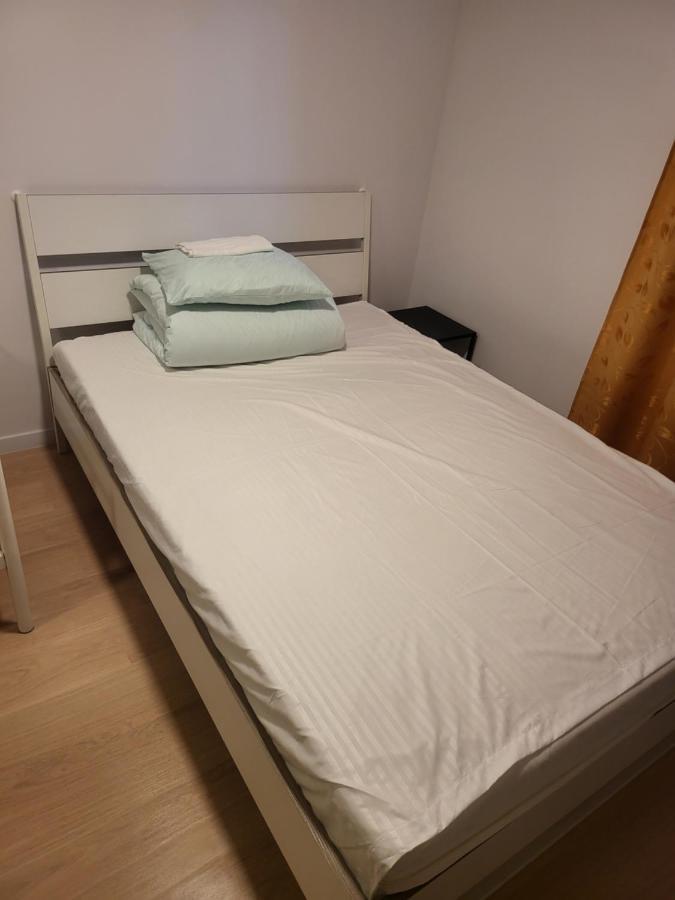 Rooms4Rest Wiertnicza - Private Rooms For Tourists - Atr Consulting Sp, Z O,O, Varşova Dış mekan fotoğraf