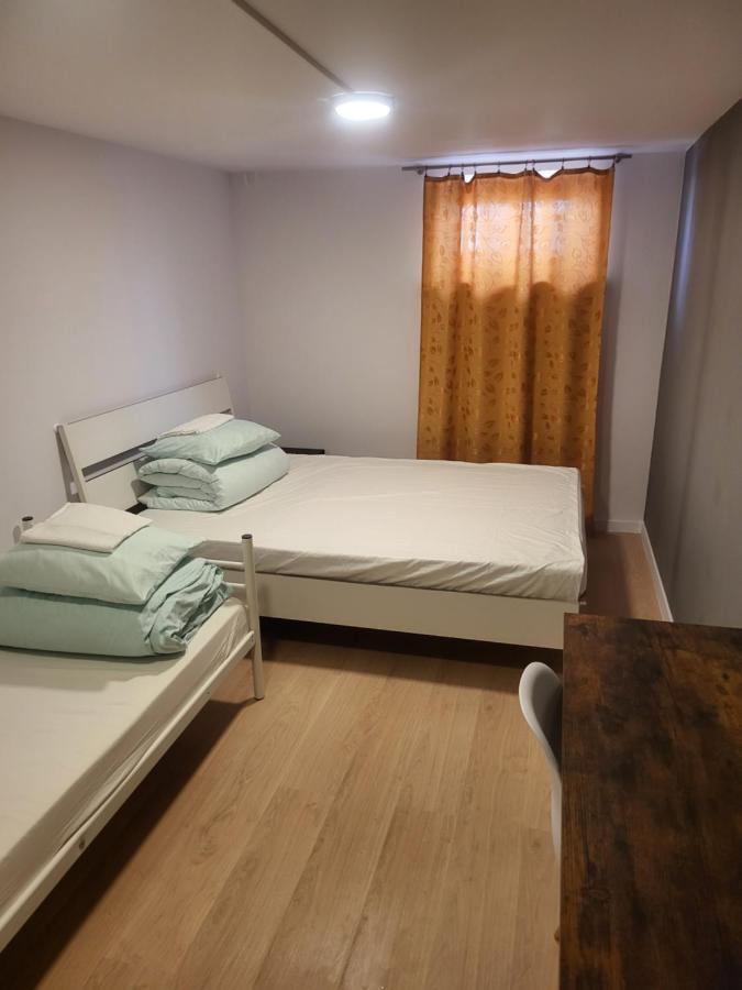 Rooms4Rest Wiertnicza - Private Rooms For Tourists - Atr Consulting Sp, Z O,O, Varşova Dış mekan fotoğraf