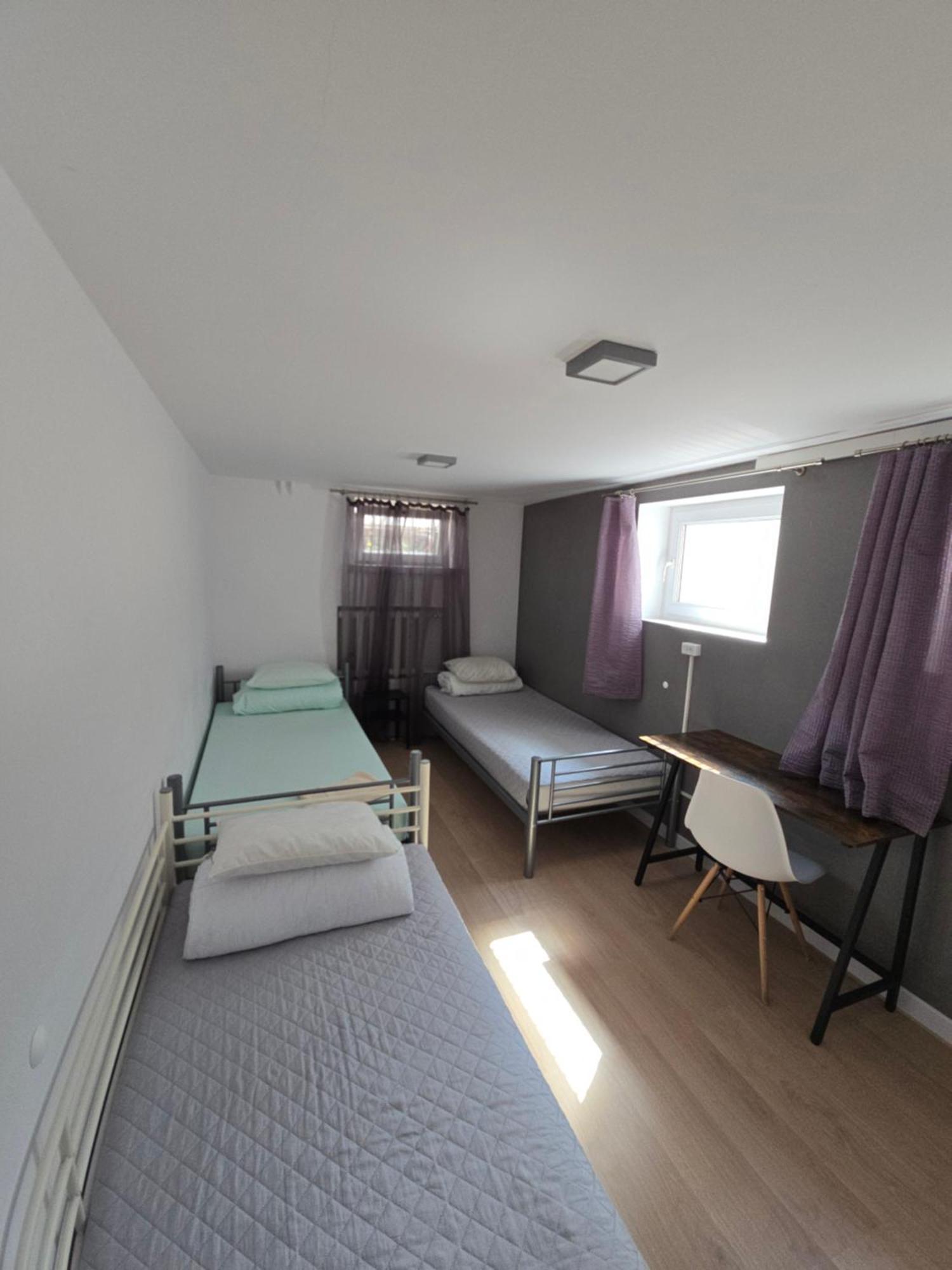Rooms4Rest Wiertnicza - Private Rooms For Tourists - Atr Consulting Sp, Z O,O, Varşova Dış mekan fotoğraf