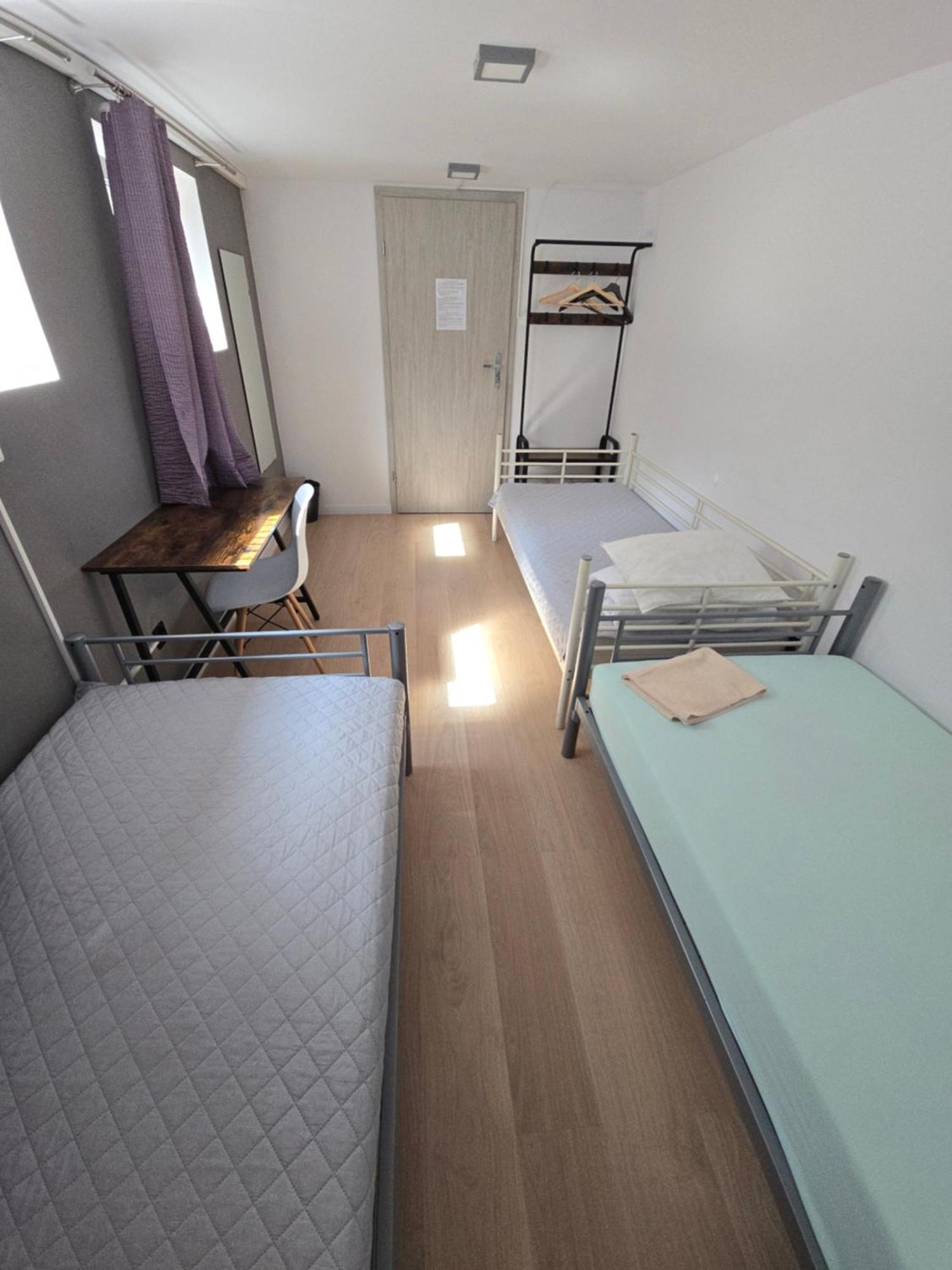 Rooms4Rest Wiertnicza - Private Rooms For Tourists - Atr Consulting Sp, Z O,O, Varşova Dış mekan fotoğraf
